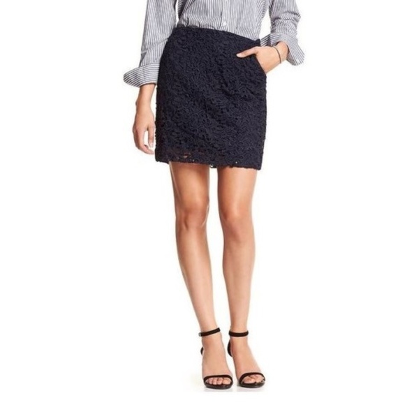 Banana Republic Dresses & Skirts - Banana Republic NWT Navy Lace Mini Pencil Skirt 14